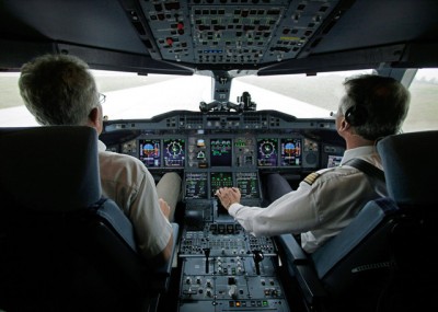 airlinercockpit