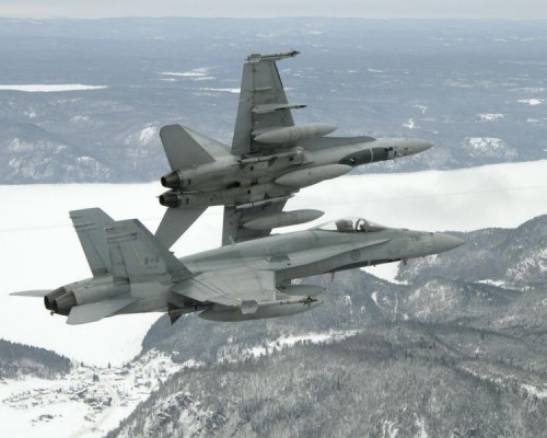 A DND report muddied the waters on replacement of the CF-18 fighter fleet.