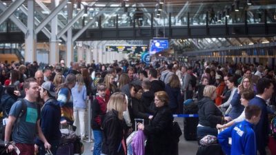 Airlines Challenge Passenger Rights Rules