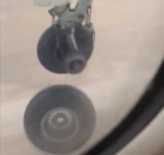 Video Shows Wheel Falling Off Dash-8